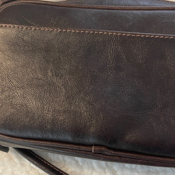Elegant Brown Crossbody Bag - Picture 2 of 14